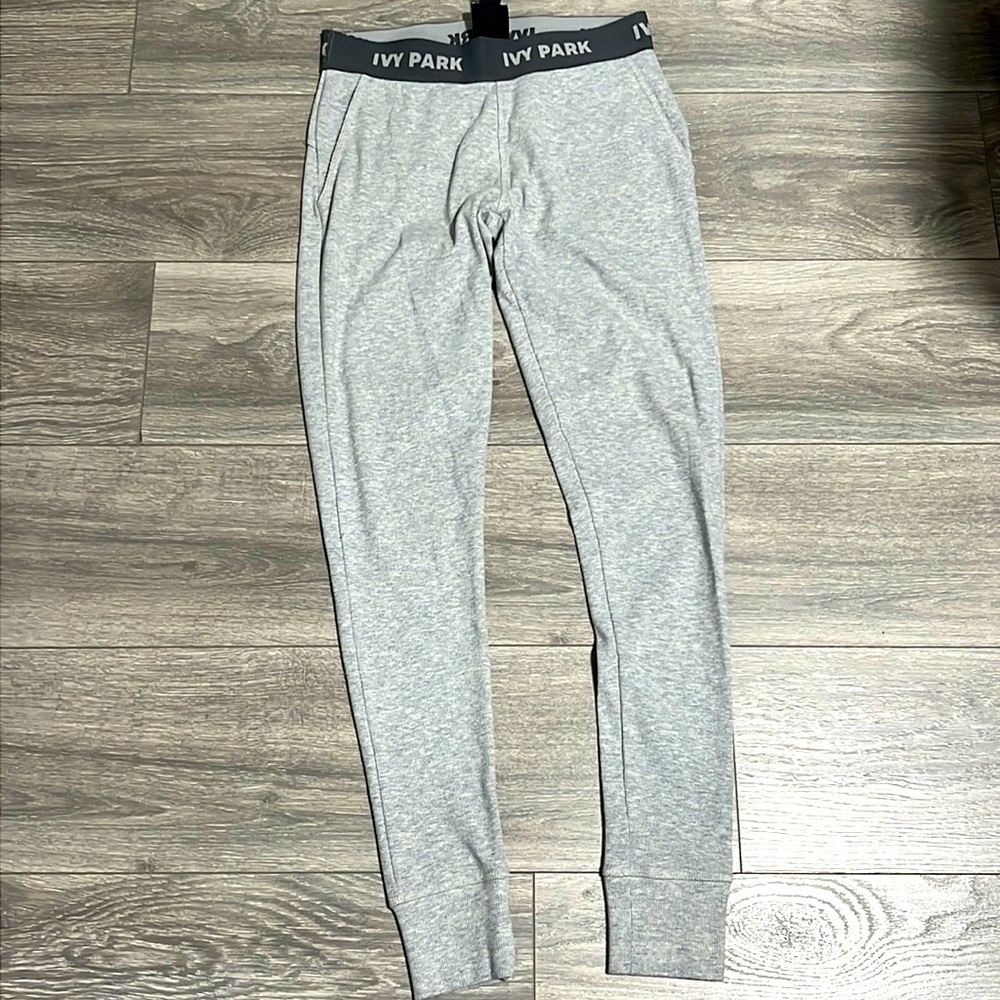 IVY PARK LEGGINGS